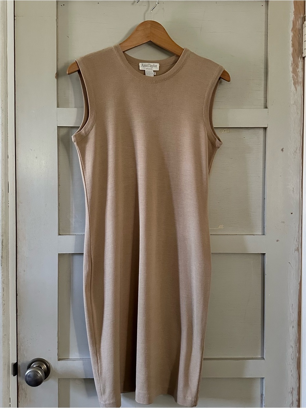 Ann Taylor Sleeveless Midi Dress in Taupe